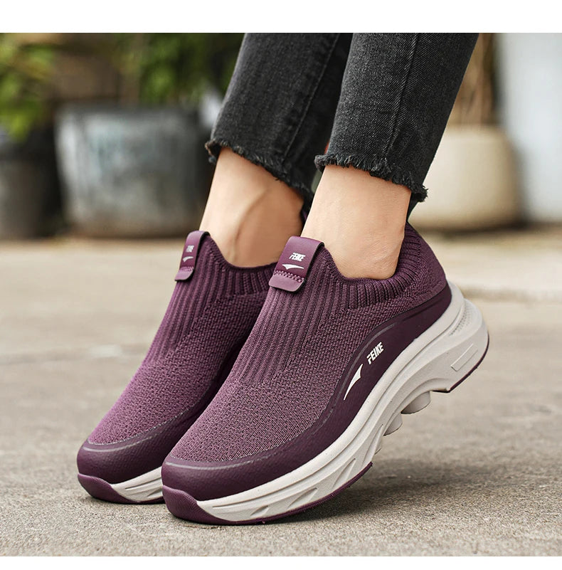 High quality soft soles comfortable middle-aged and elderly father sports walking shoes mother non-slip outdoor casual shoes