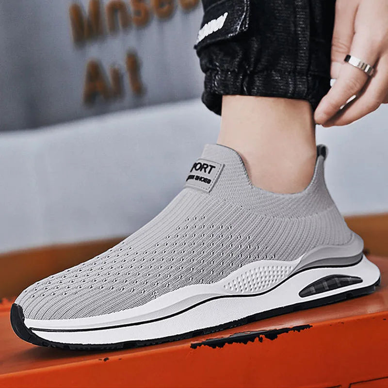 New Men's Socks Shoes Soft Non-Slip Flat Sports Running Shoes Breathable Knit Mesh Sneakers Street Style Slip-on Casual Shoes