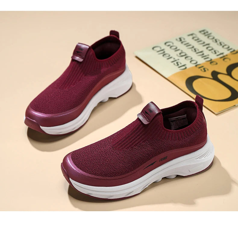 High quality soft soles comfortable middle-aged and elderly father sports walking shoes mother non-slip outdoor casual shoes