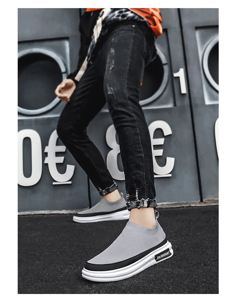 Summer Breathable Slip on Sneakers Fashion Casual Platform Shoes Men Knitting Loafers Moccasins Slip Flats Non-slip Casual Shoes