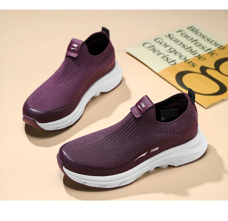 High quality soft soles comfortable middle-aged and elderly father sports walking shoes mother non-slip outdoor casual shoes