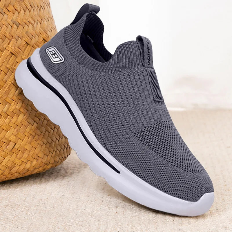 Men Sneakers slip-on men walking shoes light mesh men running shoes zapatillas hombre zapatillas de deporte chaussure homme sale