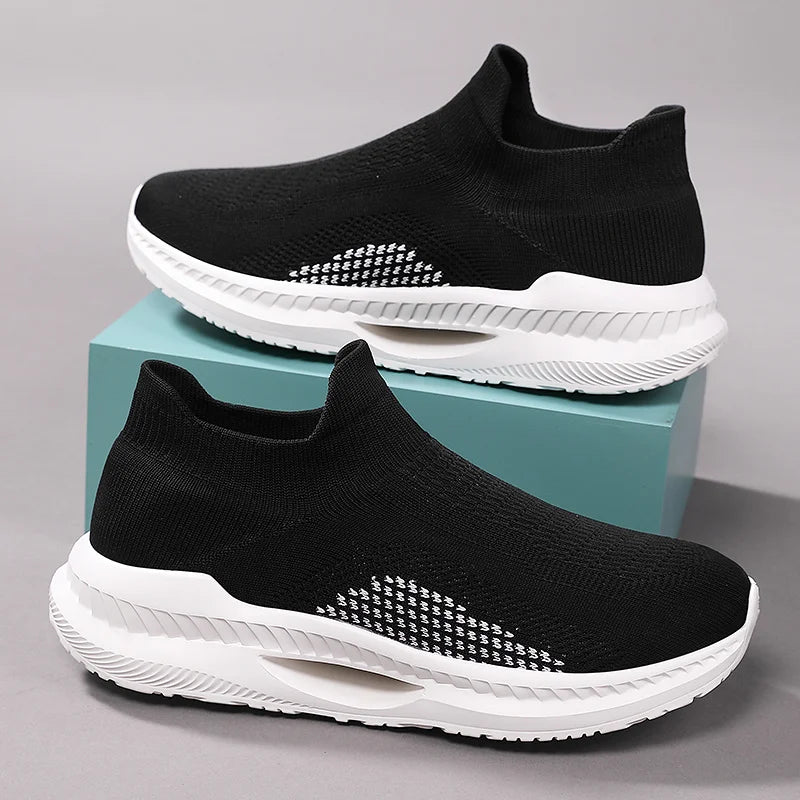 Soft Platform Soles Shock-absorbing Shuttle Shoes Mesh Breathable Lightweight and Comfortable Slip-on Sneakers Running Shoes