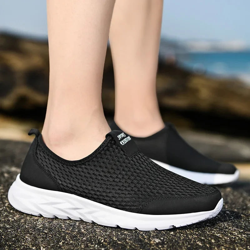 2024 New Running Shoes for Men Breathable Men's Sneakers Light Weight Fashion Summer Breathable Sneakers for Men Plus Size 39-46