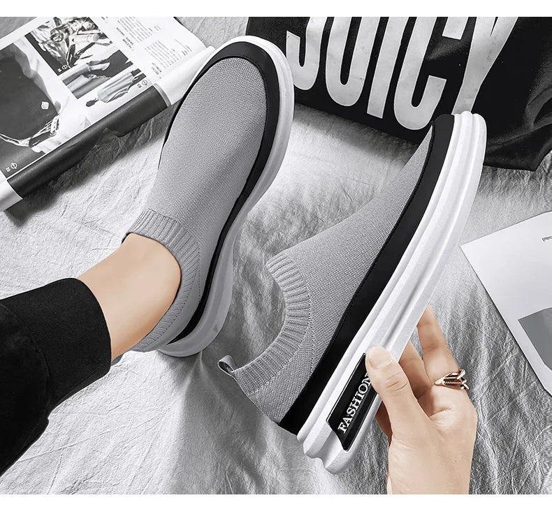 Summer Breathable Slip on Sneakers Fashion Casual Platform Shoes Men Knitting Loafers Moccasins Slip Flats Non-slip Casual Shoes